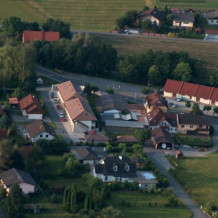 apartmentHAUSmannstätten Hausmannstatten Exteriör bild